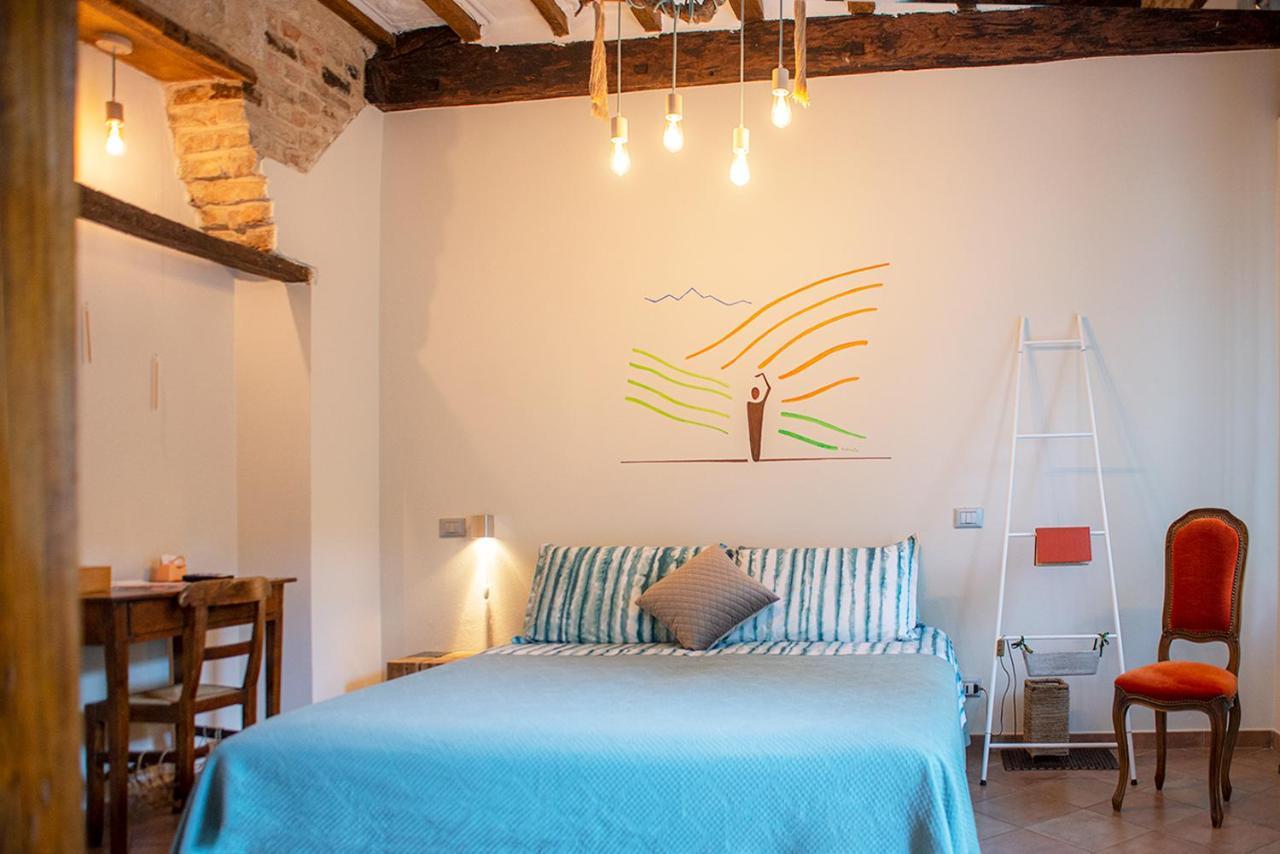 Il Giardino Sul Tetto B&B Guarene Eksteriør bilde