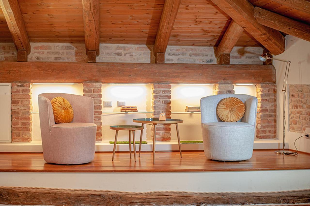 Il Giardino Sul Tetto B&B Guarene Eksteriør bilde